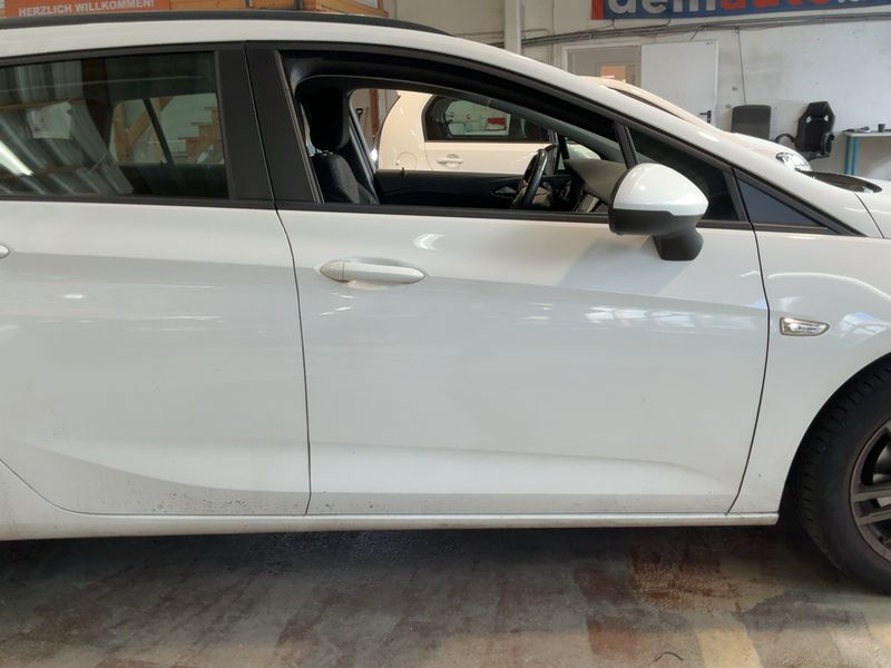 Opel Astra 1.6 CDTI DPF Business Start/Stop 2019 – снимка 10