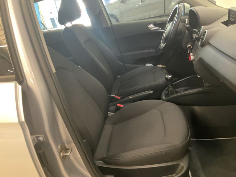 Audi A1 Sportback 1.4 TFSI Ambiente 2014 – снимка 16