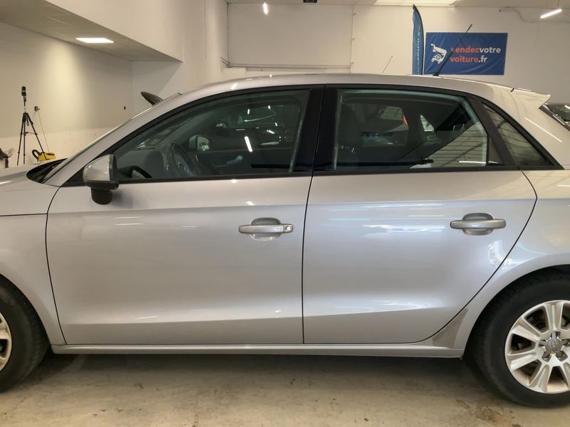 Audi A1 Sportback 1.4 TFSI Ambiente 2014 – снимка 4