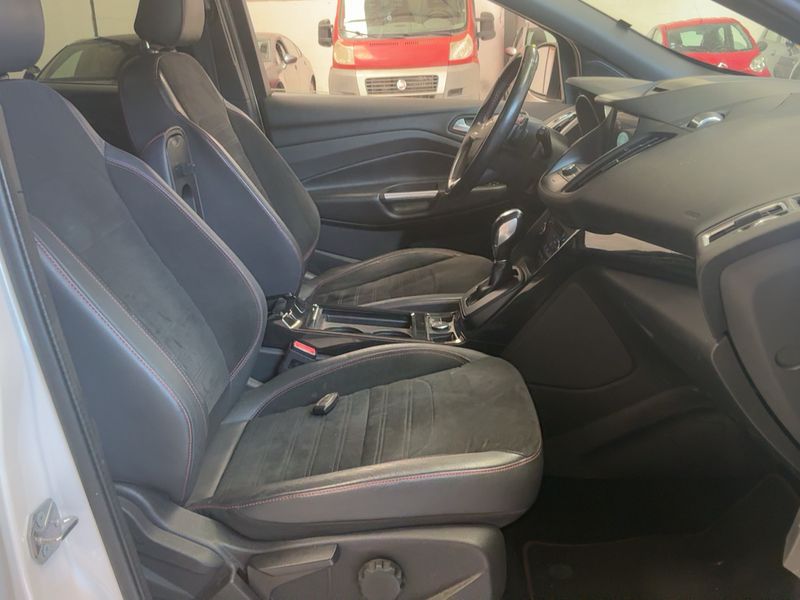Ford Kuga 2.0 TDCi ST-Line 2017 – снимка 16