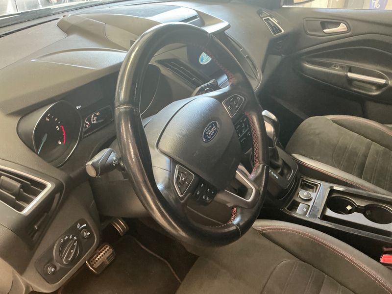 Ford Kuga 2.0 TDCi ST-Line 2017 – снимка 26