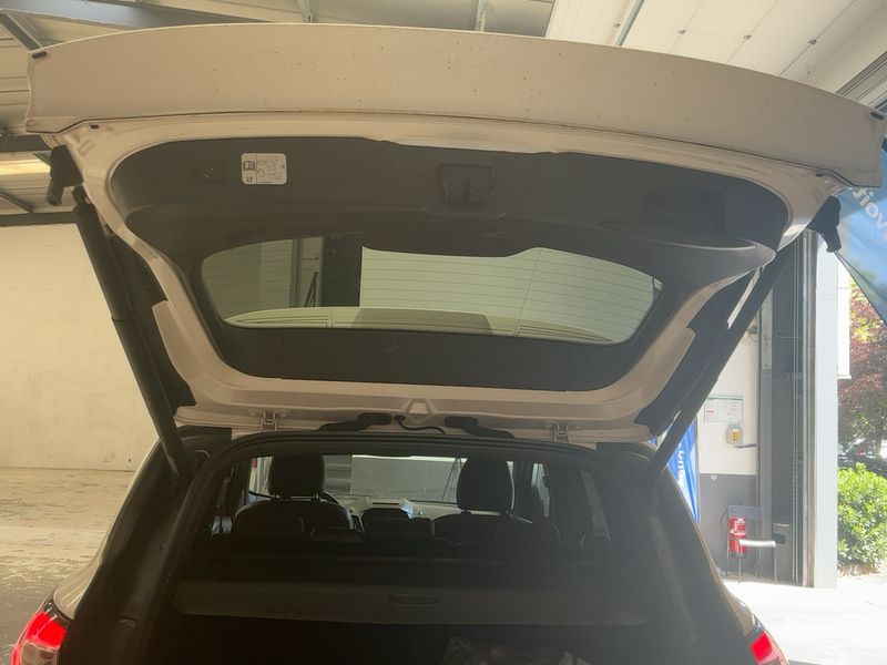 Ford Kuga 2.0 TDCi ST-Line 2017 – снимка 15