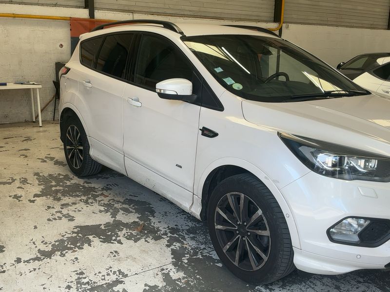 Ford Kuga 2.0 TDCi ST-Line 2017 – снимка 12