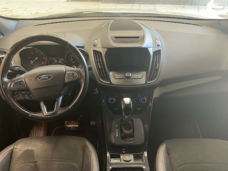 Ford Kuga 2.0 TDCi ST-Line 2017 – снимка 17