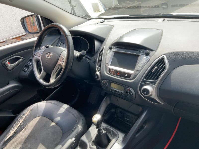 Hyundai ix35 1.7 CRDi Classic 2WD 2013 – снимка 18