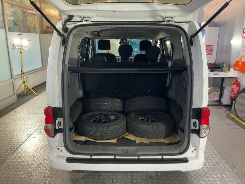 Nissan NV200 Evalia 1.5 dCi Kombi Premium 2014 – снимка 16
