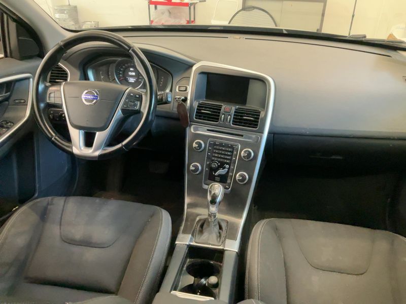 Volvo XC60 2.4 D4 Momentum AWD 2014 – снимка 17