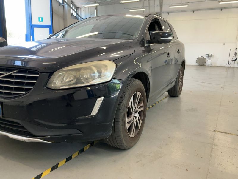 Volvo XC60 2.4 D4 Momentum AWD 2014 – снимка 2