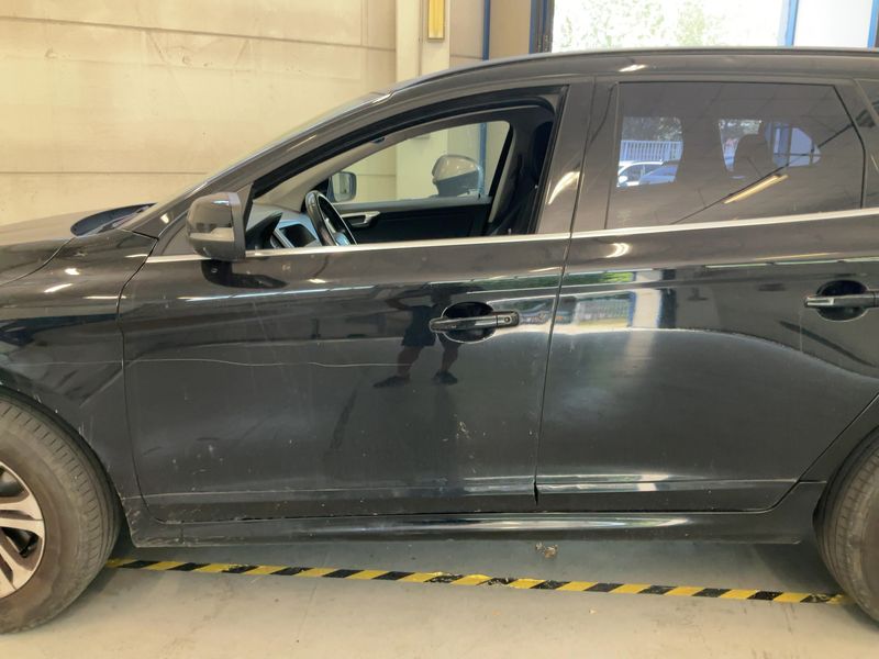 Volvo XC60 2.4 D4 Momentum AWD 2014 – снимка 4