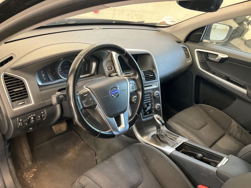 Volvo XC60 2.4 D4 Momentum AWD 2014 – снимка 27