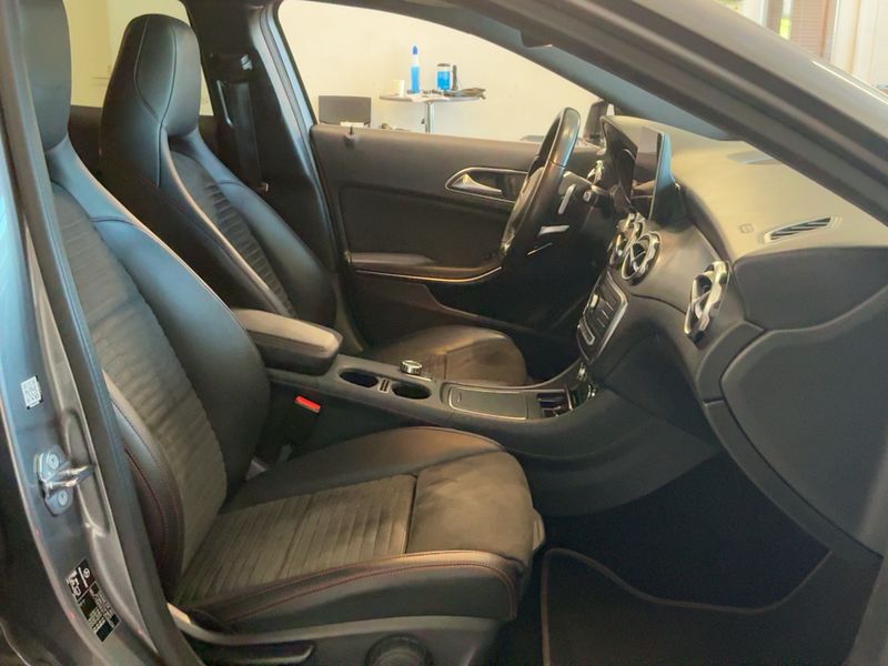 Mercedes-Benz GLA-Klasse GLA 200 Fascination 2019 – снимка 16
