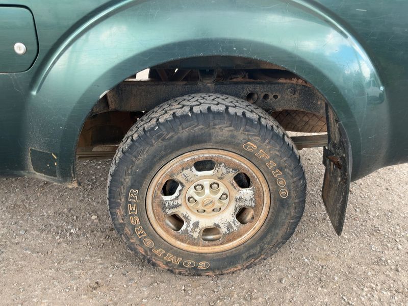 Nissan Navara Pick-up 2.5 dCi Double Cab XE 4x4 2007 – снимка 5