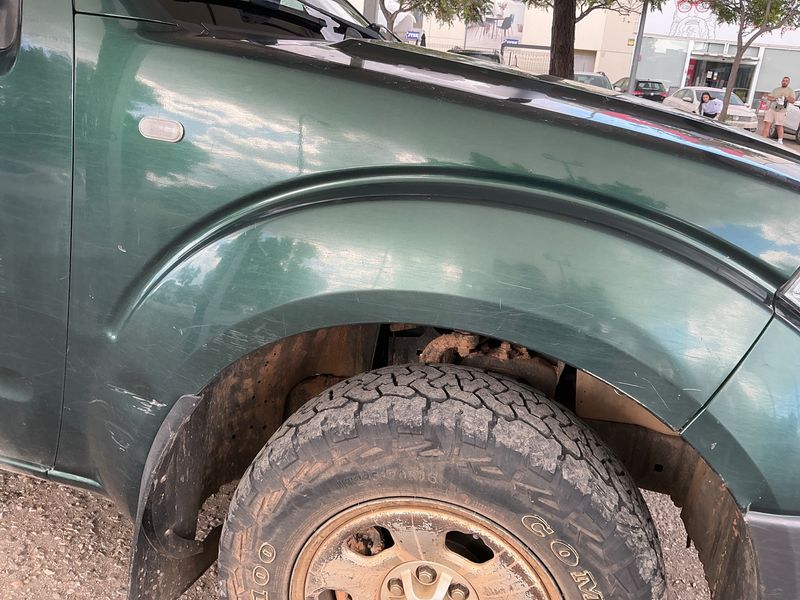 Nissan Navara Pick-up 2.5 dCi Double Cab XE 4x4 2007 – снимка 22