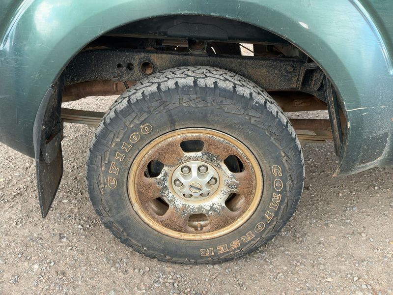 Nissan Navara Pick-up 2.5 dCi Double Cab XE 4x4 2007 – снимка 9