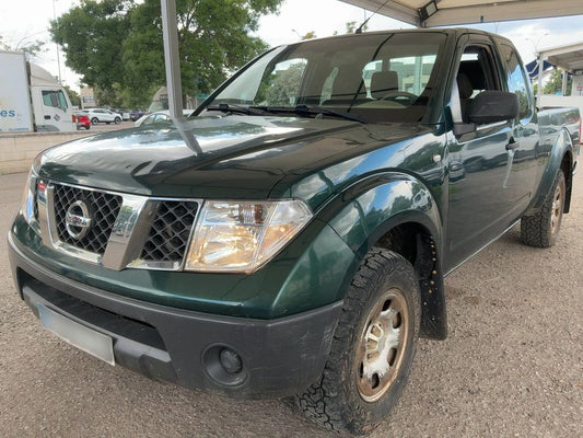 Nissan Navara Pick-up 2.5 dCi Double Cab XE 4x4 2007 – снимка 1