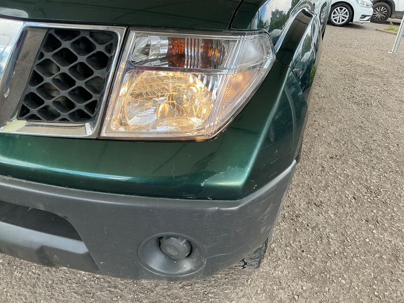Nissan Navara Pick-up 2.5 dCi Double Cab XE 4x4 2007 – снимка 43