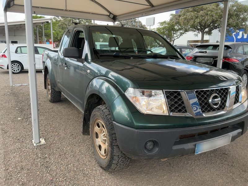 Nissan Navara Pick-up 2.5 dCi Double Cab XE 4x4 2007 – снимка 12