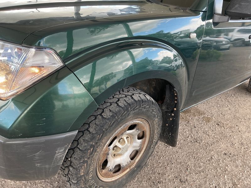 Nissan Navara Pick-up 2.5 dCi Double Cab XE 4x4 2007 – снимка 32