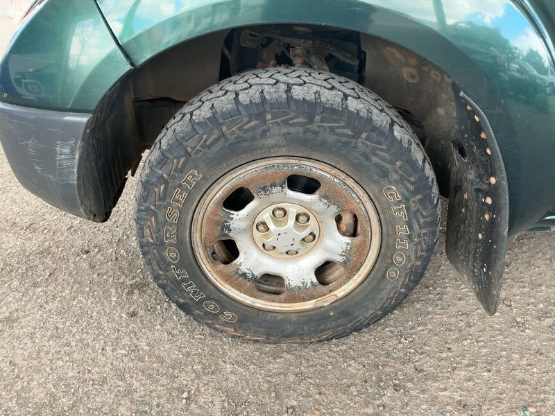 Nissan Navara Pick-up 2.5 dCi Double Cab XE 4x4 2007 – снимка 3