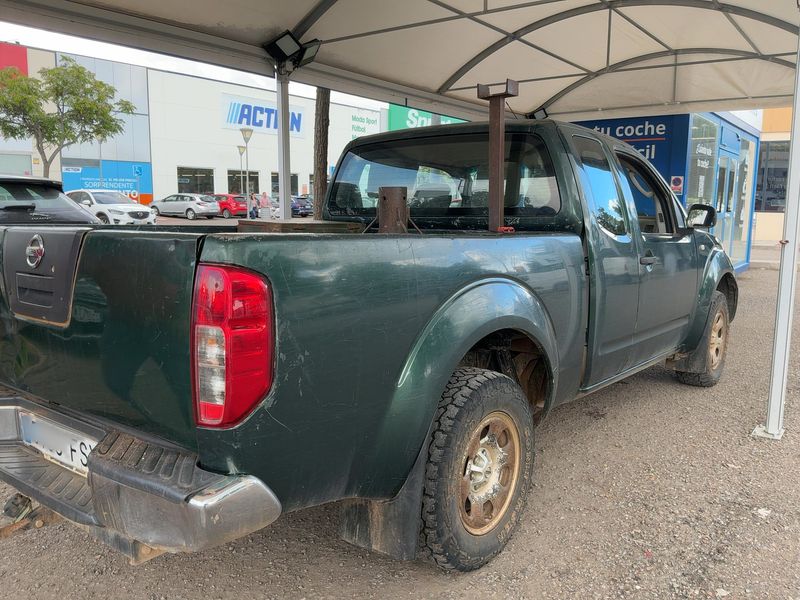 Nissan Navara Pick-up 2.5 dCi Double Cab XE 4x4 2007 – снимка 8