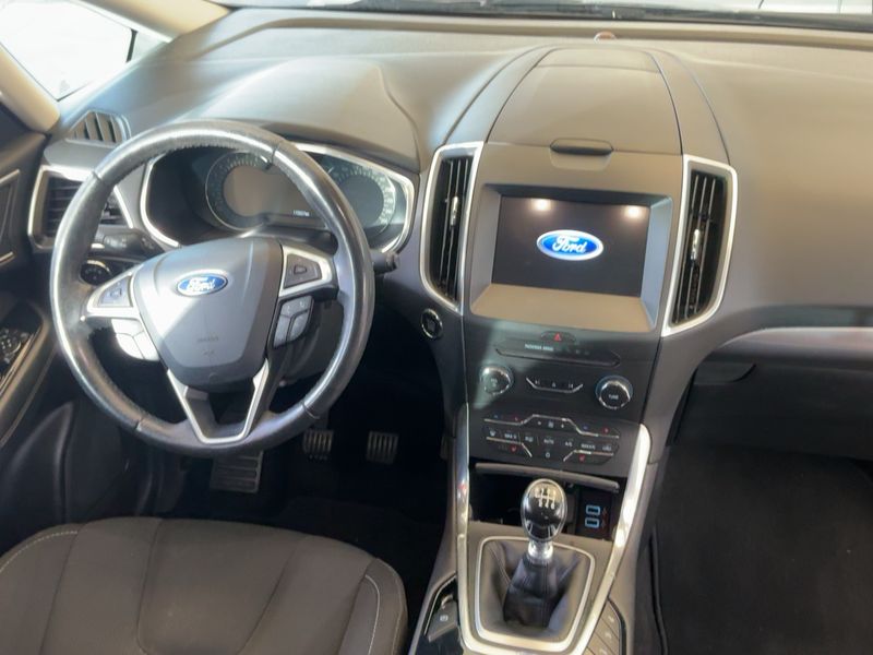 Ford S-Max 1.5 EcoBoost Titanium 2017 – снимка 17