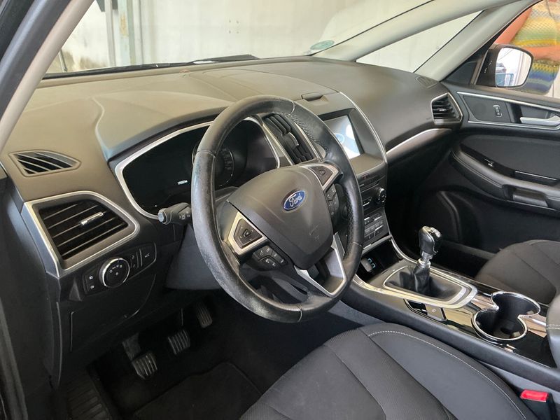 Ford S-Max 1.5 EcoBoost Titanium 2017 – снимка 22