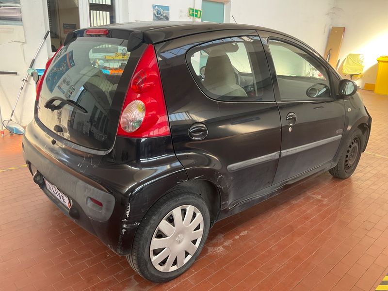 Peugeot 107 1.0 Plasir 2006 – снимка 2