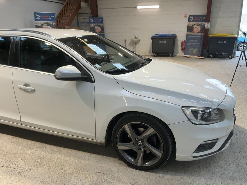 Volvo V60 2.0 D3 R-Design 2016 – снимка 12