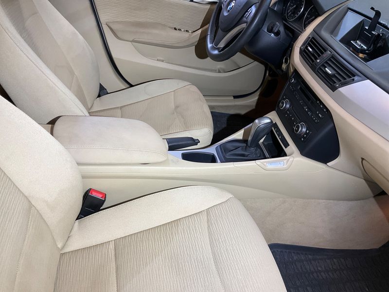 BMW X1 xDrive 25i 2010 – снимка 29