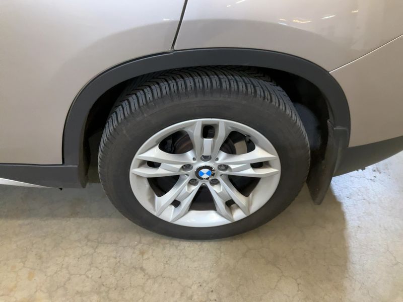 BMW X1 xDrive 25i 2010 – снимка 5