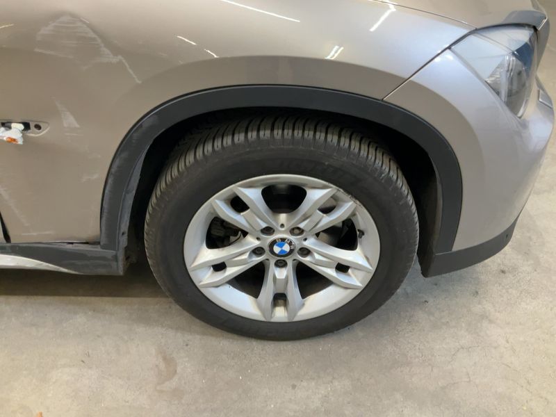 BMW X1 xDrive 25i 2010 – снимка 11