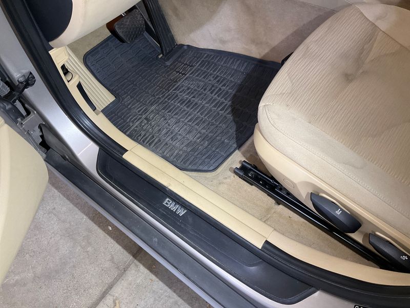 BMW X1 xDrive 25i 2010 – снимка 31