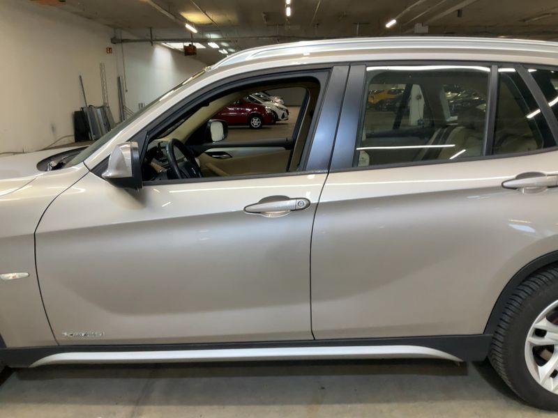 BMW X1 xDrive 25i 2010 – снимка 4