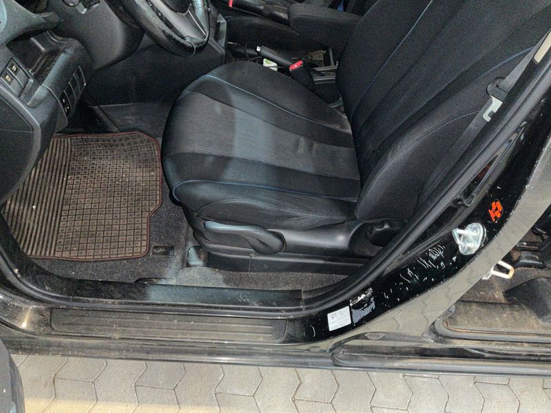 Mazda 5 2.0 Center-Line 2011 – снимка 33