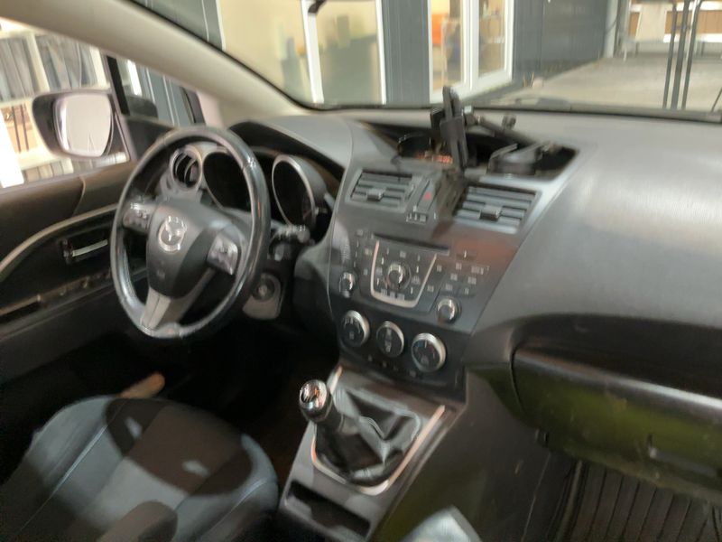 Mazda 5 2.0 Center-Line 2011 – снимка 17