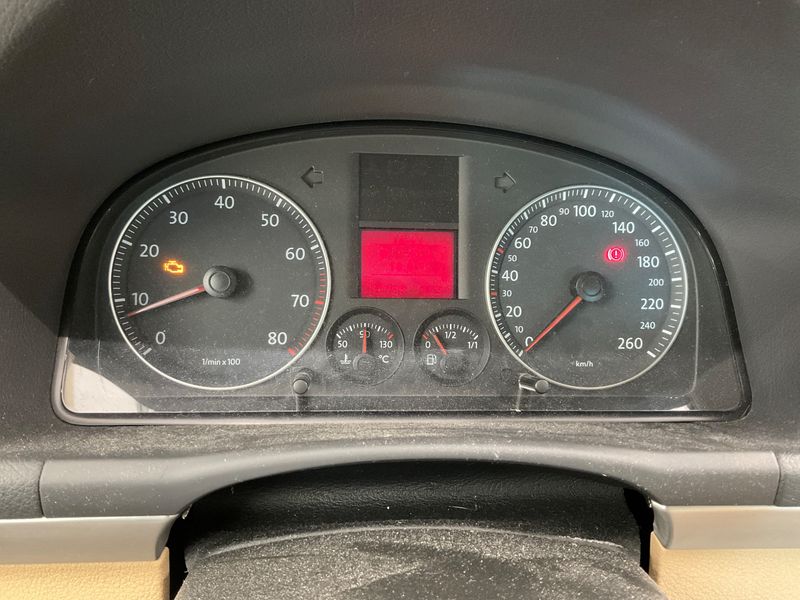 Volkswagen Touran 1.6 FSI Highline 2004 – снимка 4