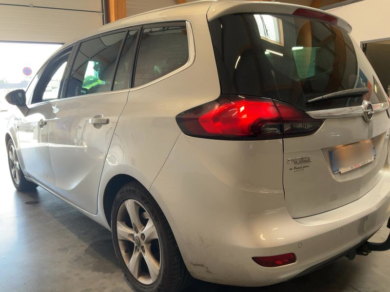 Opel Zafira Tourer 1.6 CDTI DPF Cosmo 2016 – снимка 6