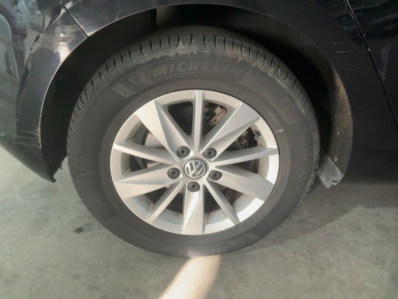 Volkswagen Golf VII 1.6 TDI Edition BlueMotion Tech 2013 – снимка 19