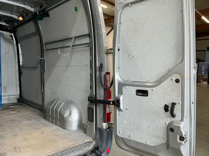 Opel Movano 2.3 CDTI Biturbo HKa L2H2 3,5t 2015 – снимка 34