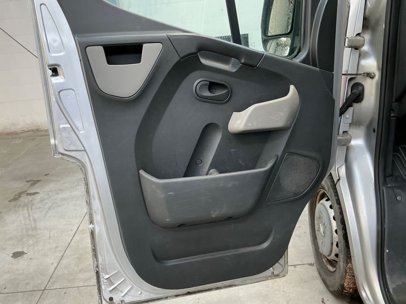 Opel Movano 2.3 CDTI Biturbo HKa L2H2 3,5t 2015 – снимка 33