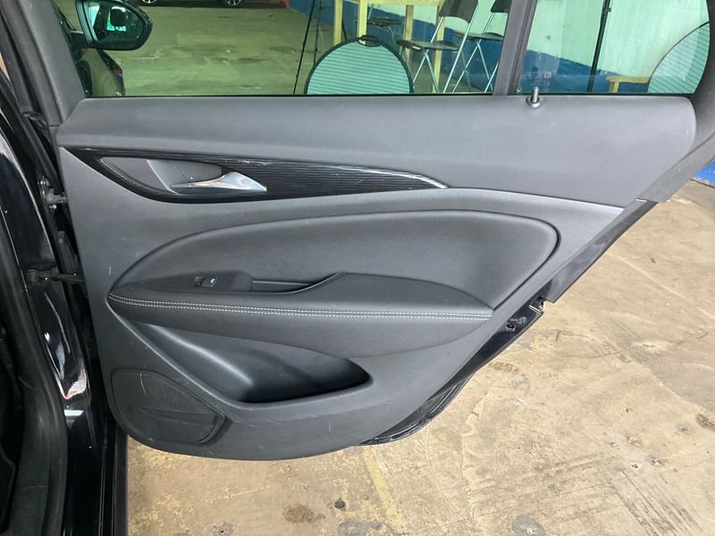 Opel Insignia Sports Tourer 2.0 CDTI Business Innovation 2019 – снимка 35