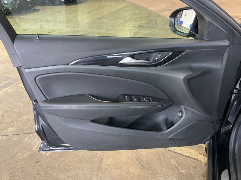 Opel Insignia Sports Tourer 2.0 CDTI Business Innovation 2019 – снимка 33