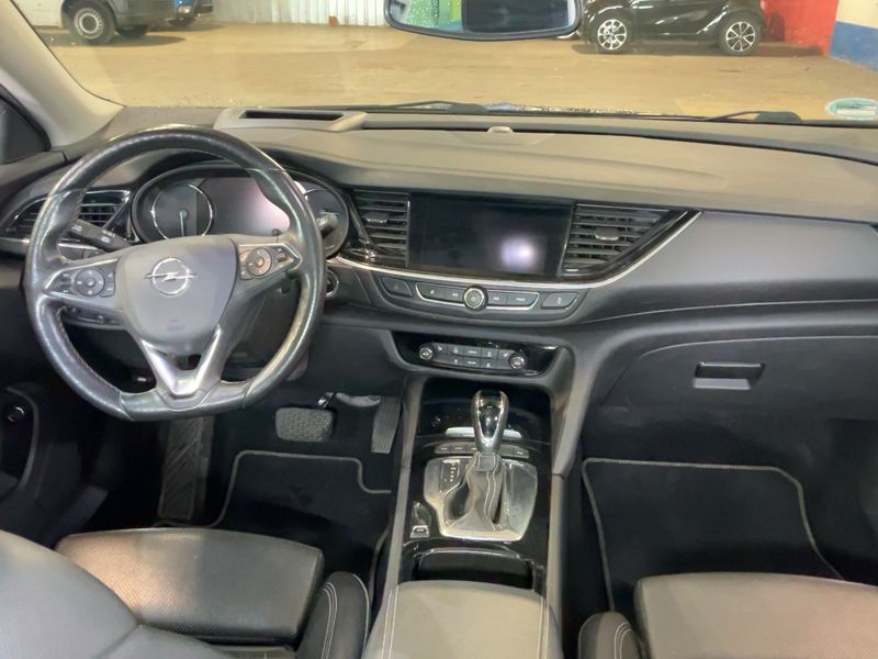 Opel Insignia Sports Tourer 2.0 CDTI Business Innovation 2019 – снимка 18