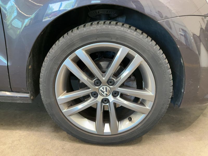 Volkswagen Polo 1.0 Lounge 2015 – снимка 11