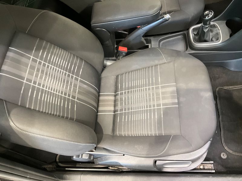 Volkswagen Polo 1.0 Lounge 2015 – снимка 28