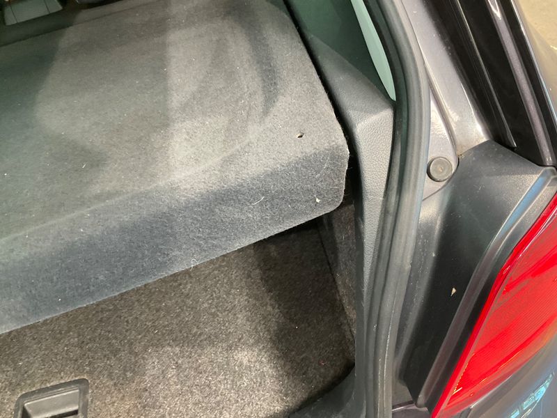Volkswagen Polo 1.0 Lounge 2015 – снимка 32