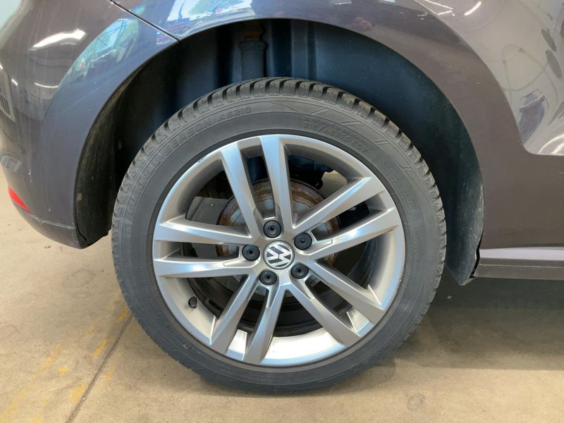 Volkswagen Polo 1.0 Lounge 2015 – снимка 9