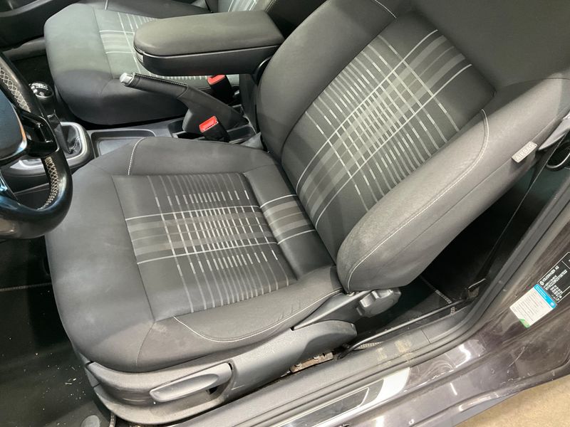 Volkswagen Polo 1.0 Lounge 2015 – снимка 27
