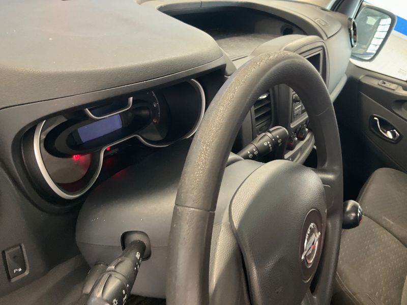 Opel Vivaro 1.6 CDTI Biturbo Kasten L2H1 2,9t 2018 – снимка 31