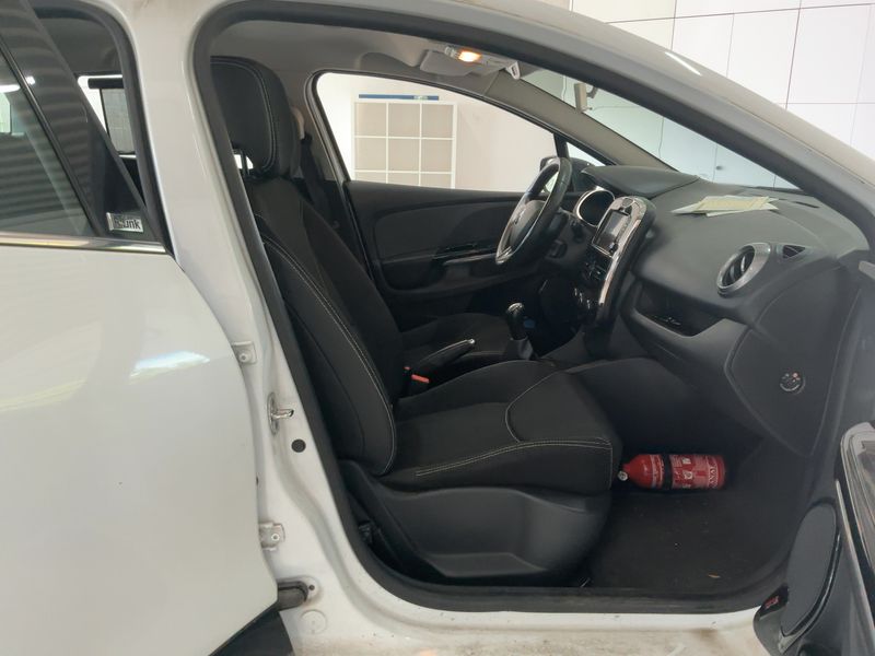 Renault Clio 1.5 dCi Energy Graphite 2014 – снимка 17